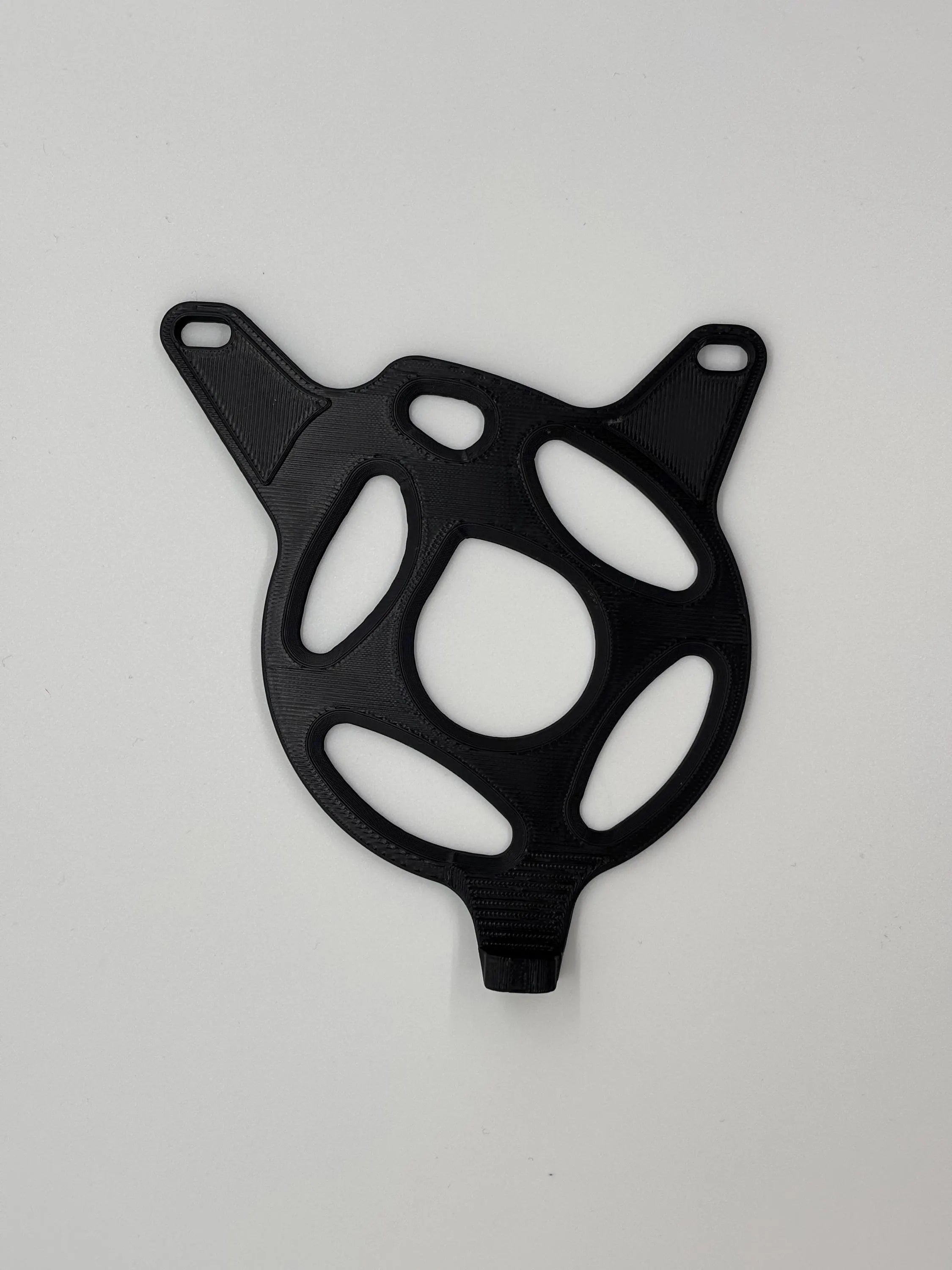 Tuttio motor cover
